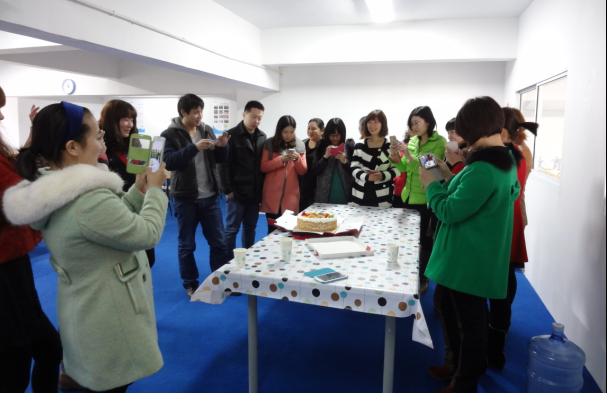 學員過生日