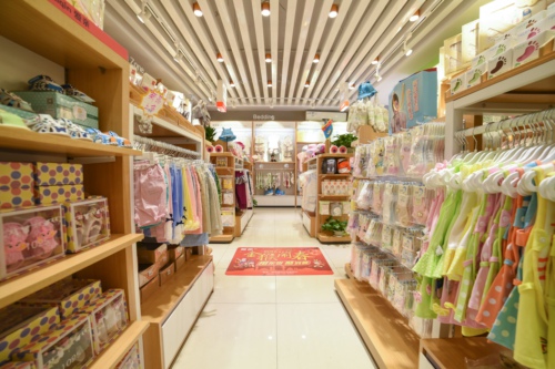 初夏五月 愛親母嬰多家加盟店火爆開業(yè)