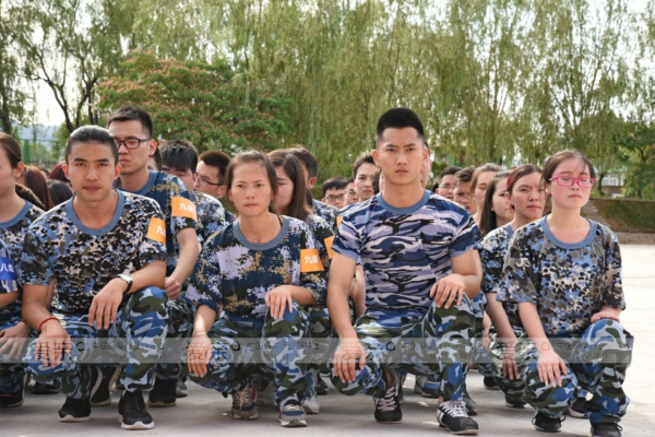 愛親母嬰2017年度營運中心鐵軍特訓(xùn)營完美收官